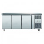 GASTRORAG /GN 3100 TN ECX Холодильник-рабочий стол, -2...+8оС, 450 л, 3 дверцы, 3 полки-решетки GN 1/1 с направляющими, столешница без борта, снаружи - нерж.сталь 304/430, внутри - алюминий